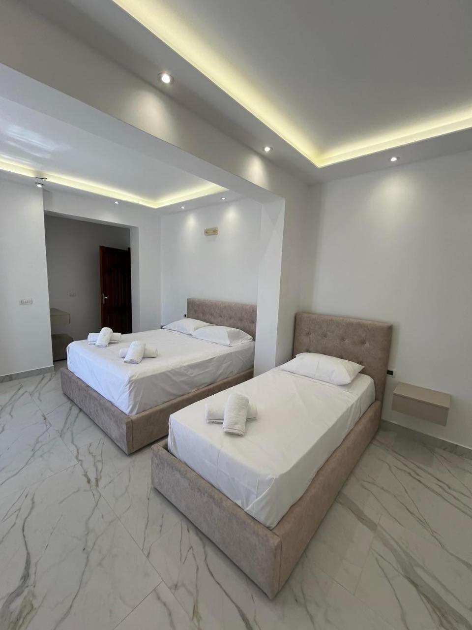 Harmony Apartments Dhërmi 外观 照片