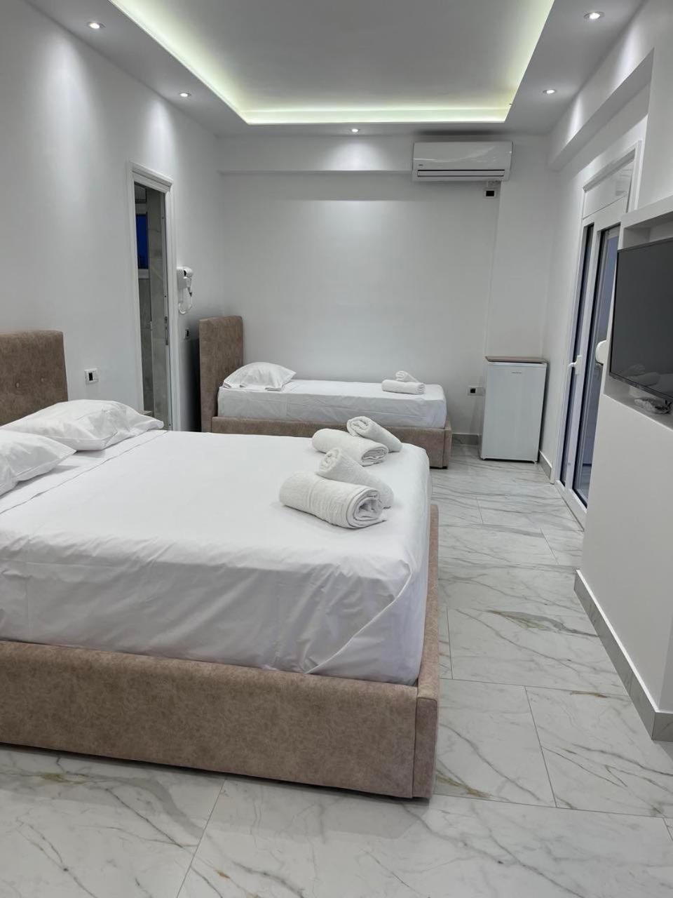 Harmony Apartments Dhërmi 外观 照片