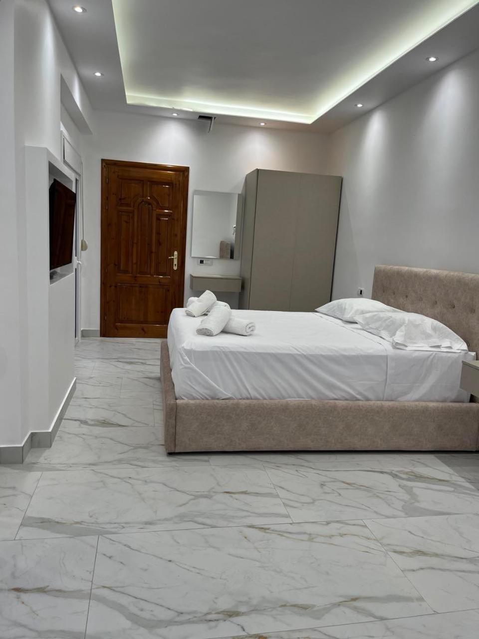 Harmony Apartments Dhërmi 外观 照片