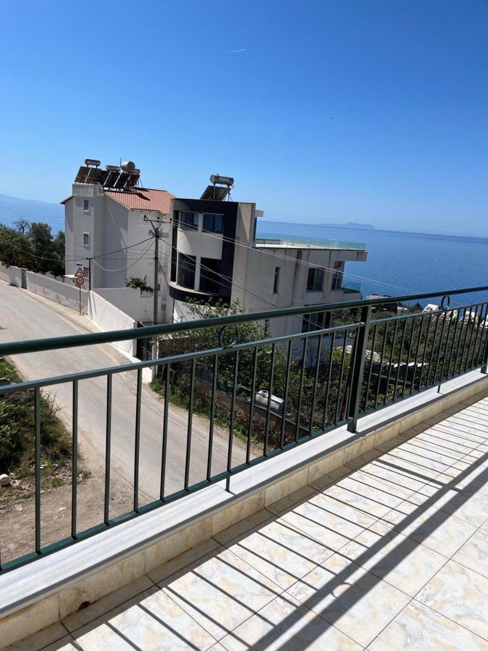 Harmony Apartments Dhërmi 外观 照片