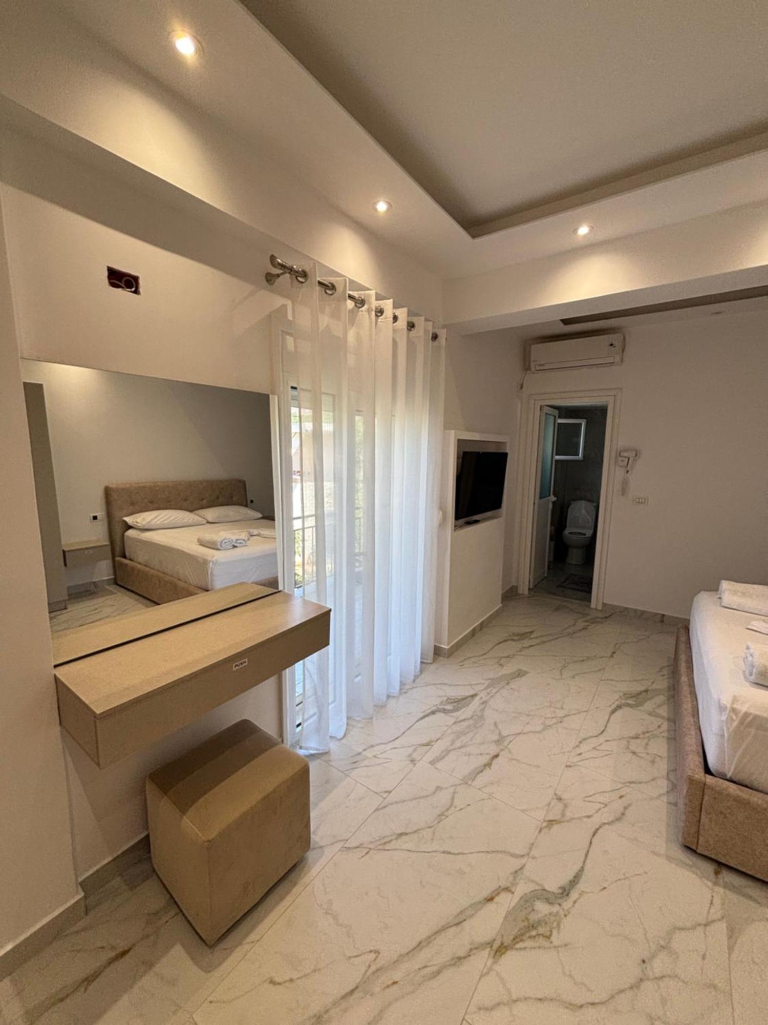 Harmony Apartments Dhërmi 外观 照片